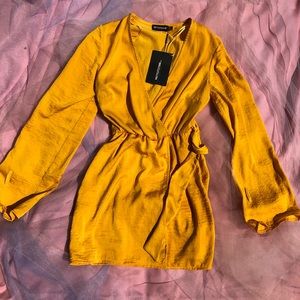 NWT Pretty Little Thing Yellow Dress